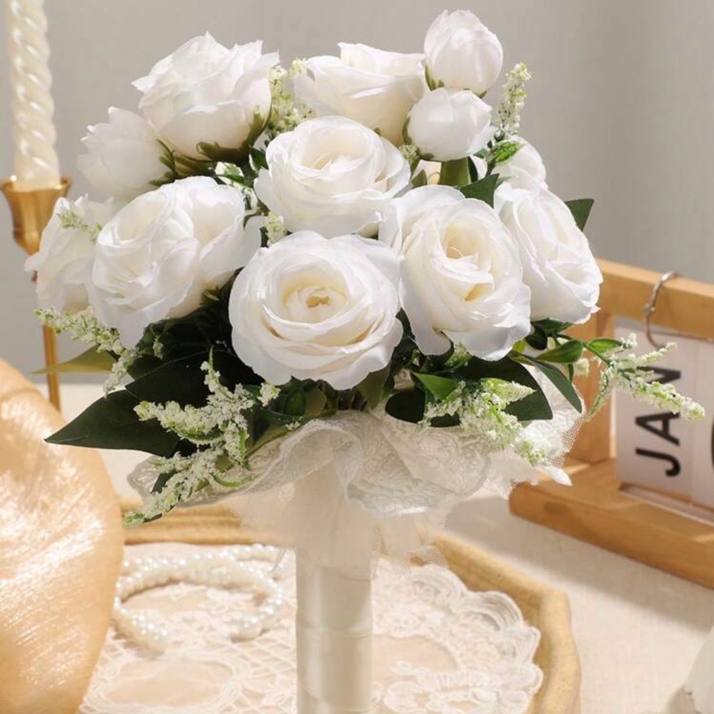 SHEIN White Floral and pearl veil